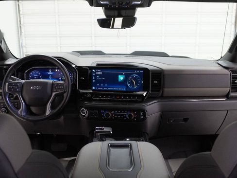 Used 2022 Chevrolet Silverado 1500 ZR2 w/ Technology Package AWD/4WD image 28