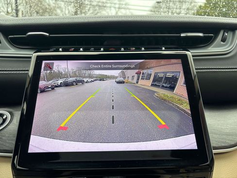 Used 2022 Jeep Grand Cherokee L Limited AWD/4WD image 21