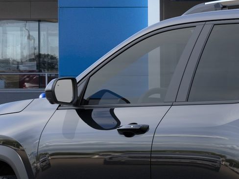 New 2026 Chevrolet Equinox LT FWD image 12