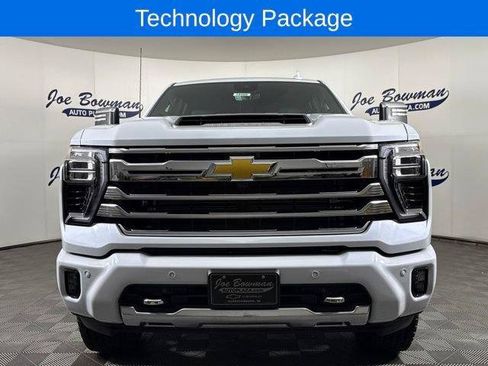 New 2026 Chevrolet Silverado 2500 High Country w/ High Country Premium Package AWD/4WD image 4