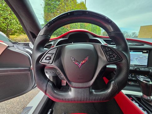 Used 2017 Chevrolet Corvette Stingray Coupe image 18