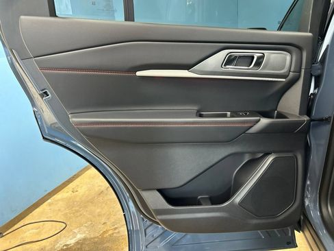 New 2026 Ford Explorer ST-Line w/ ST-Line Street Pack AWD/4WD image 41