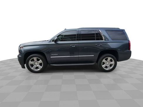 Used 2020 Chevrolet Tahoe LT w/ Luxury Package RWD image 5