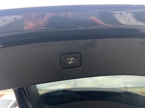 Used 2023 Ford Edge SEL w/ Sport Appearance Package image 16