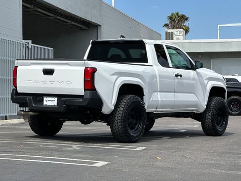 New 2025 Toyota Tacoma SR image 5