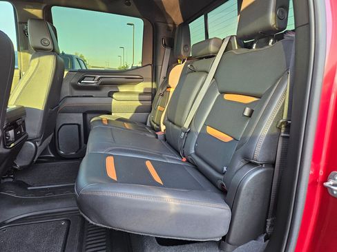 Used 2023 GMC Sierra 1500 AT4 w/ AT4 Premium Package AWD/4WD image 30