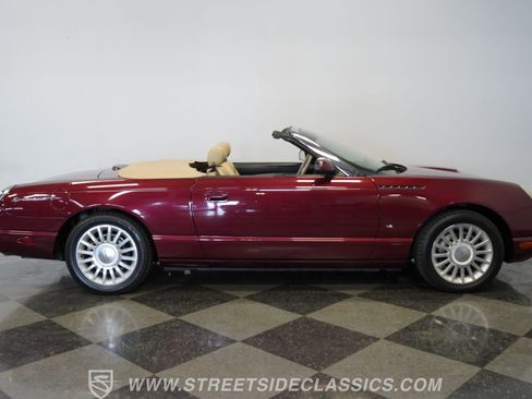 Used 2004 Ford Thunderbird image 14