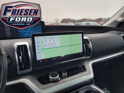 Used 2025 Ford Expedition Max Platinum AWD/4WD image 19
