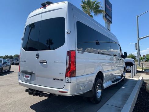 Used 2022 Mercedes-Benz Sprinter 3500 image 8