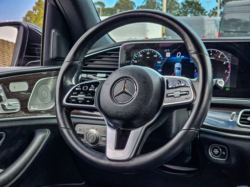 Used 2021 Mercedes-Benz GLE 350 image 17
