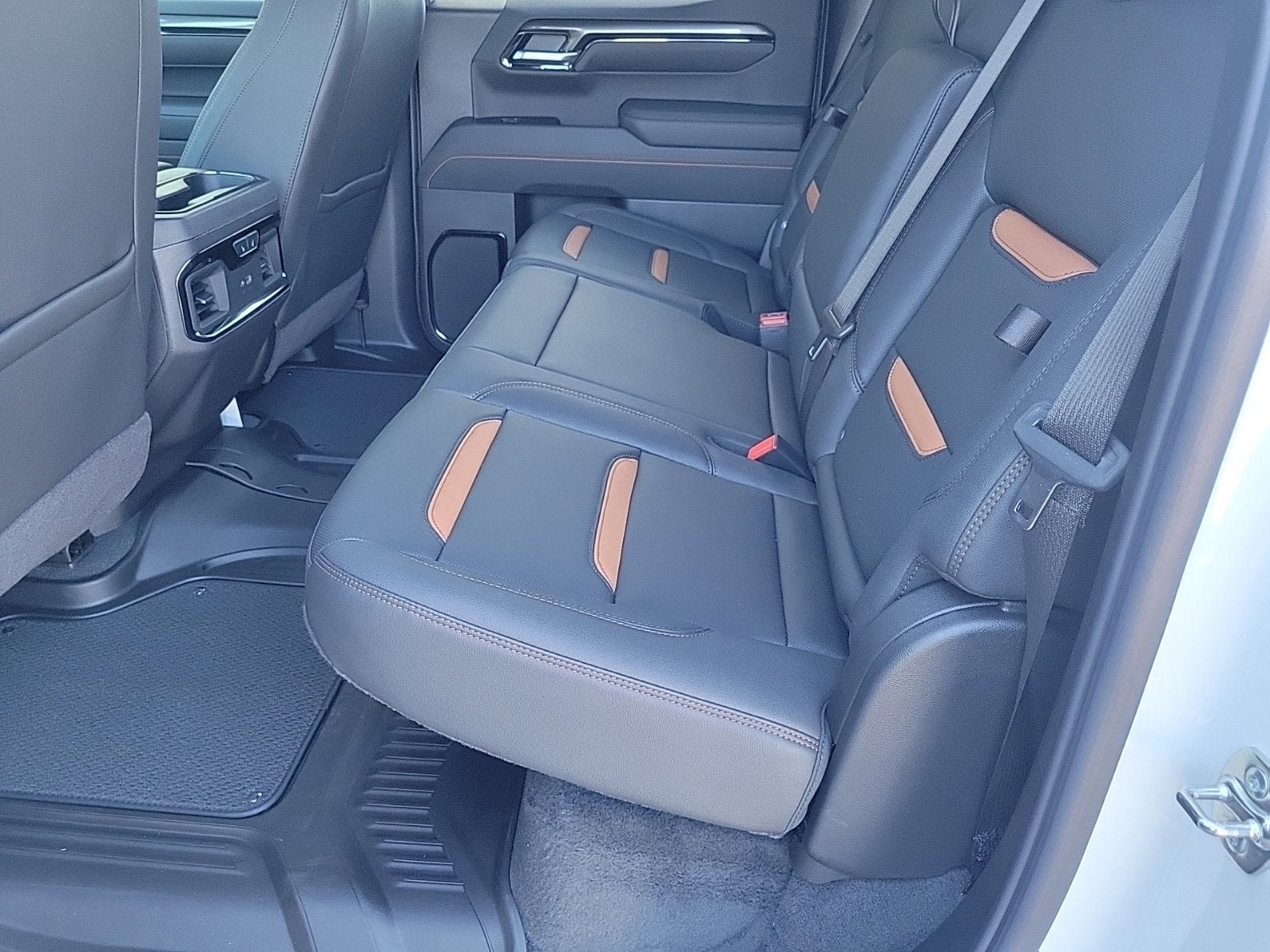 New 2026 GMC Sierra 1500 AT4 w/ AT4 Premium Package AWD/4WD image 12