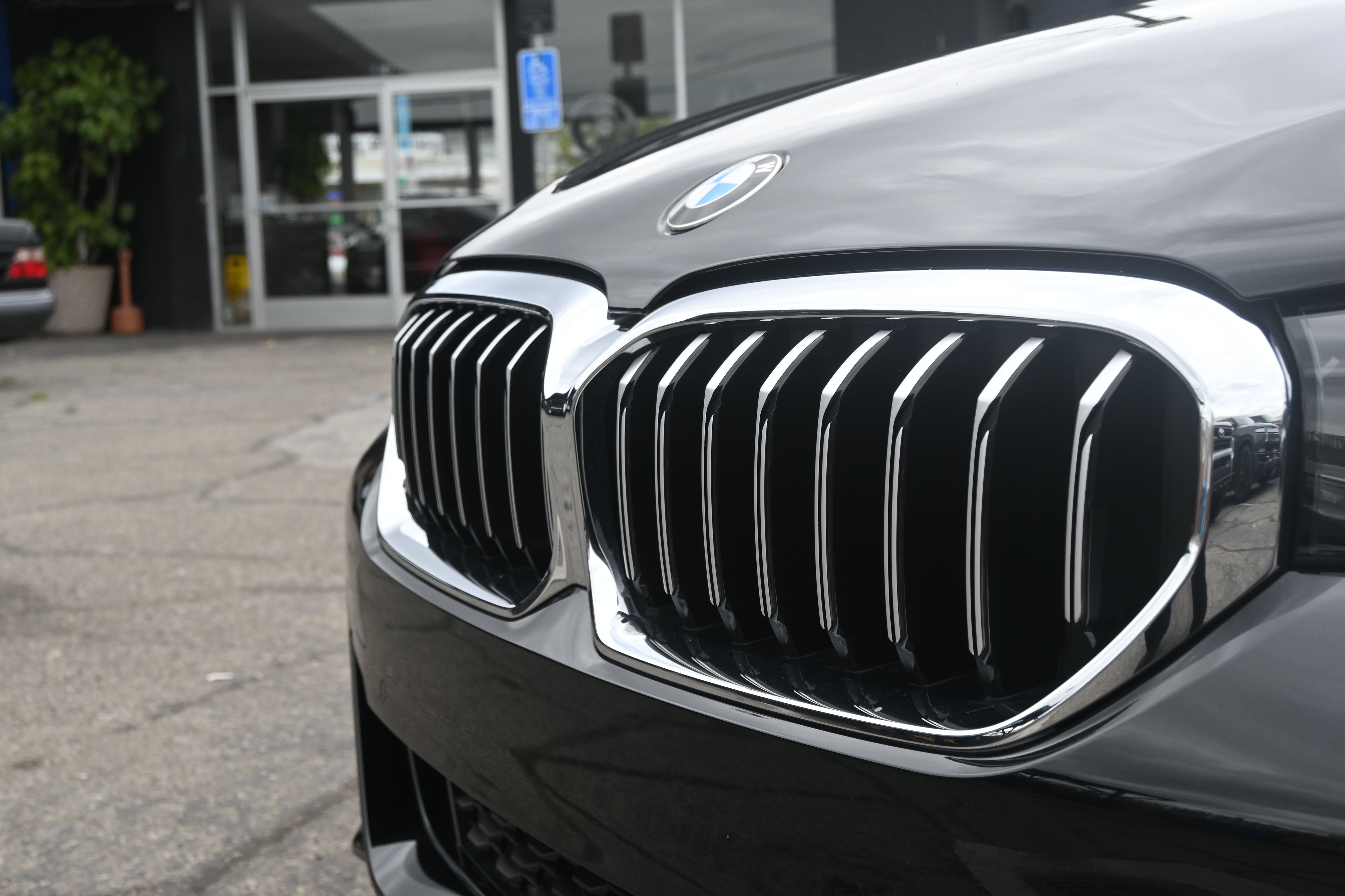 Used 2022 BMW 530i w/ M Sport Package RWD image 24