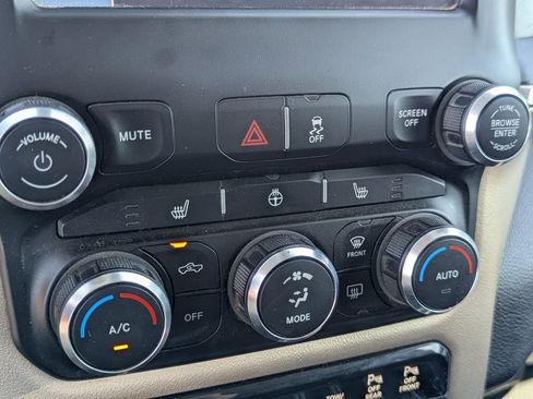 Used 2022 RAM 2500 Laramie AWD/4WD image 19