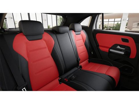 New 2025 Mercedes-Benz GLA 35 AMG 4MATIC image 5