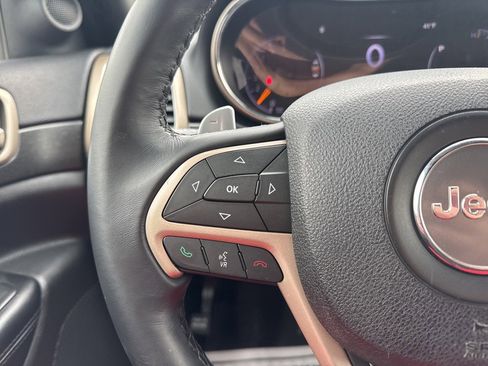 Used 2016 Jeep Grand Cherokee Laredo w/ Quick Order Package 23E image 10