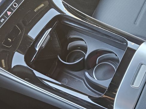 Certified 2025 Mercedes-Benz GLC 300 4MATIC image 20