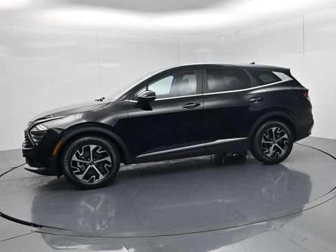 Used 2024 Kia Sportage EX FWD image 4