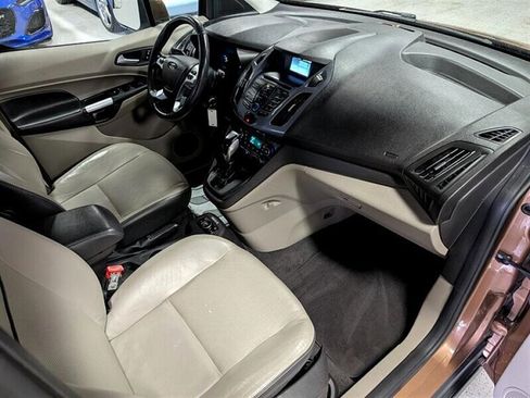 Used 2014 Ford Transit Connect Titanium image 4