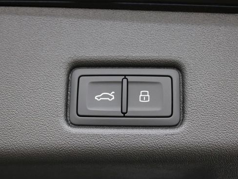 New 2026 Audi SQ5 Prestige AWD/4WD image 31