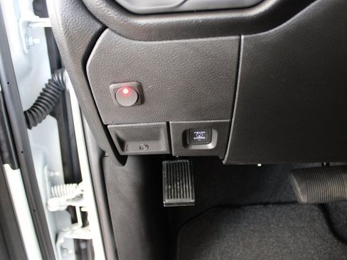 Used 2026 RAM 2500 Tradesman AWD/4WD image 27