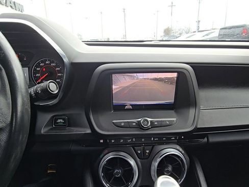 Used 2020 Chevrolet Camaro LT image 20