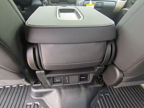 New 2025 GMC Sierra 2500 Pro w/ Convenience Package image 25