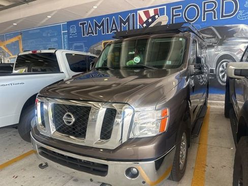 Used 2018 Nissan NV 3500 SL image 6