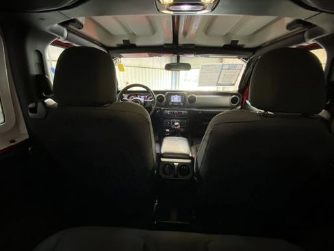Used 2019 Jeep Wrangler Sport AWD/4WD image 18