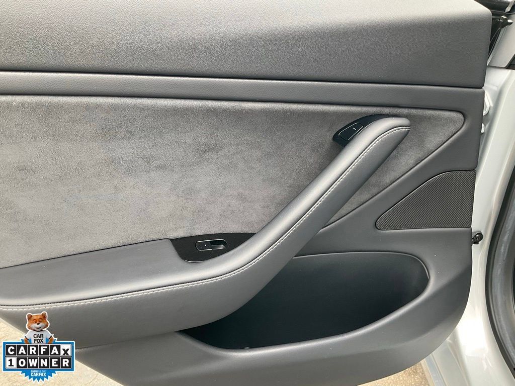 Used 2018 Tesla Model 3 Long Range RWD image 34