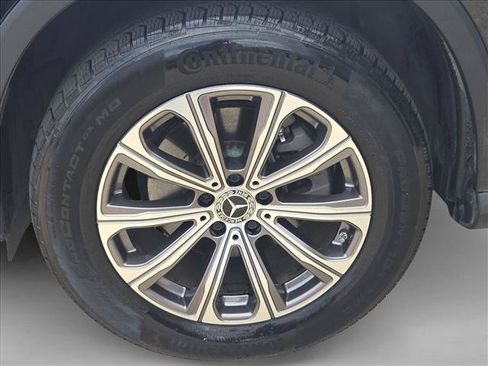 Certified 2023 Mercedes-Benz GLC 300 image 23