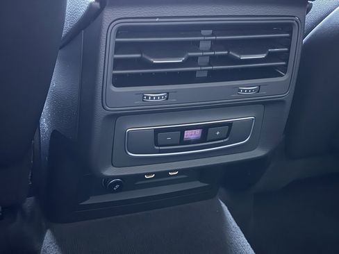 Used 2022 Audi Q7 3.0T Premium Plus w/ Premium Plus Package image 32