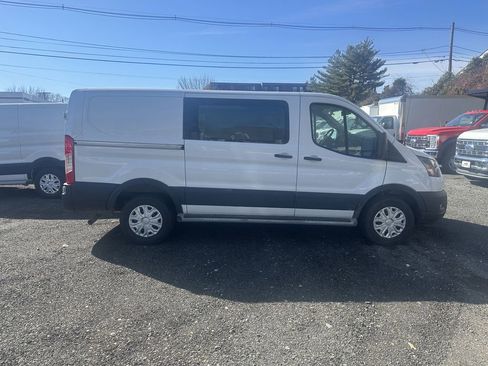 Used 2024 Ford Transit 250 Low Roof w/ Exterior Upgrade Package RWD image 8