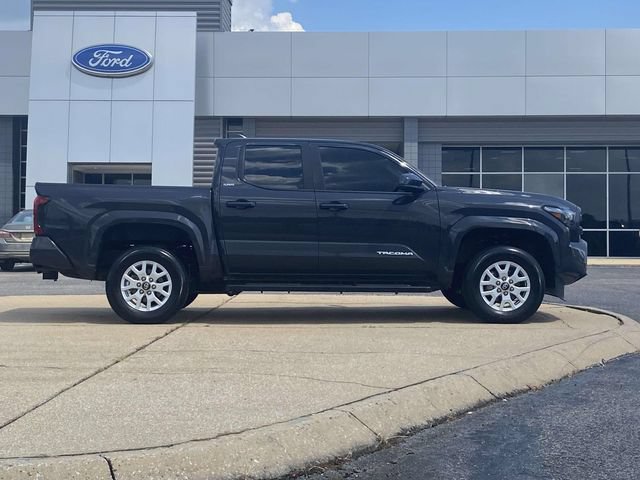 Used 2025 Toyota Tacoma SR5 RWD image 2