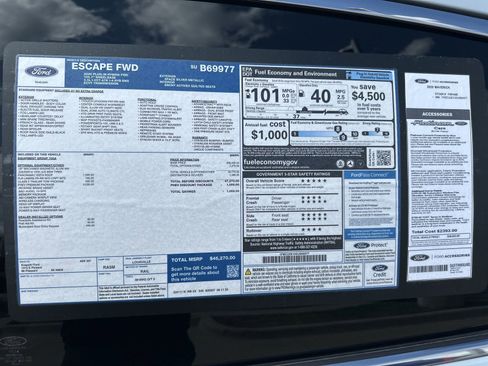 Used 2025 Ford Escape SE w/ PHEV Premium Package FWD image 13