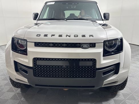 New 2026 Land Rover Defender 110 OCTA AWD/4WD image 7