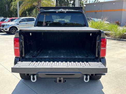 Used 2025 Toyota Tacoma TRD Sport AWD/4WD image 30