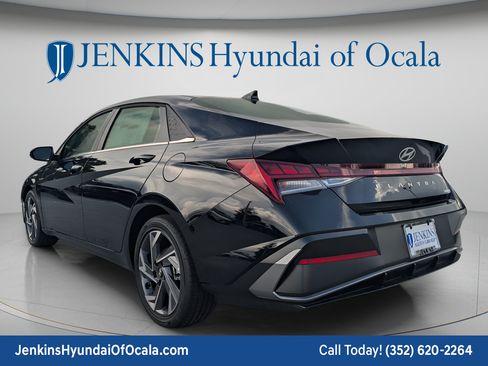 New 2026 Hyundai Elantra Limited FWD image 6