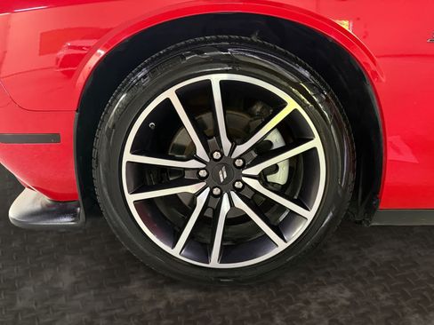 Used 2023 Dodge Challenger R/T RWD image 21