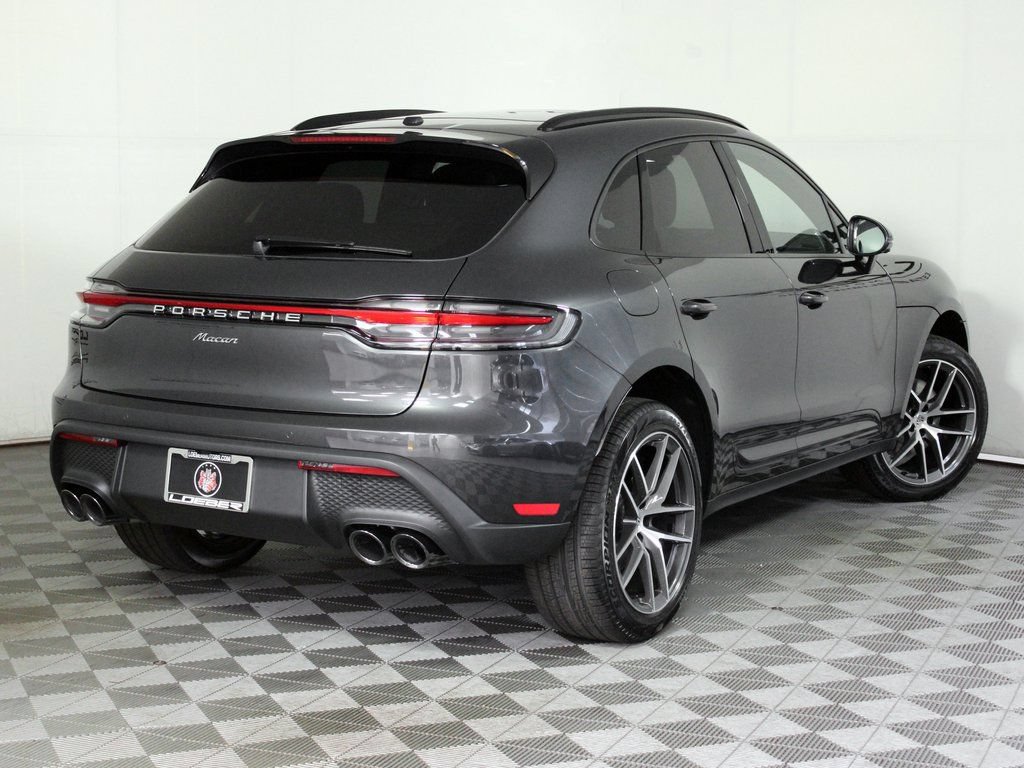 Certified 2026 Porsche Macan AWD/4WD image 7