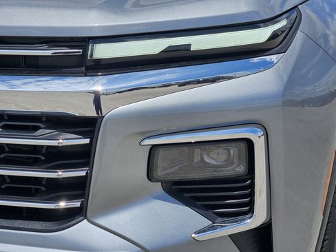 New 2026 Chevrolet Traverse LT FWD image 5