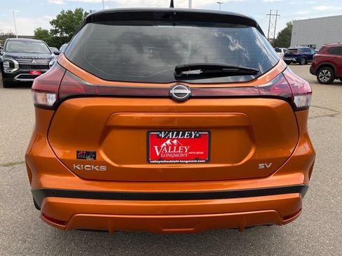 Used 2024 Nissan Kicks SV FWD image 4