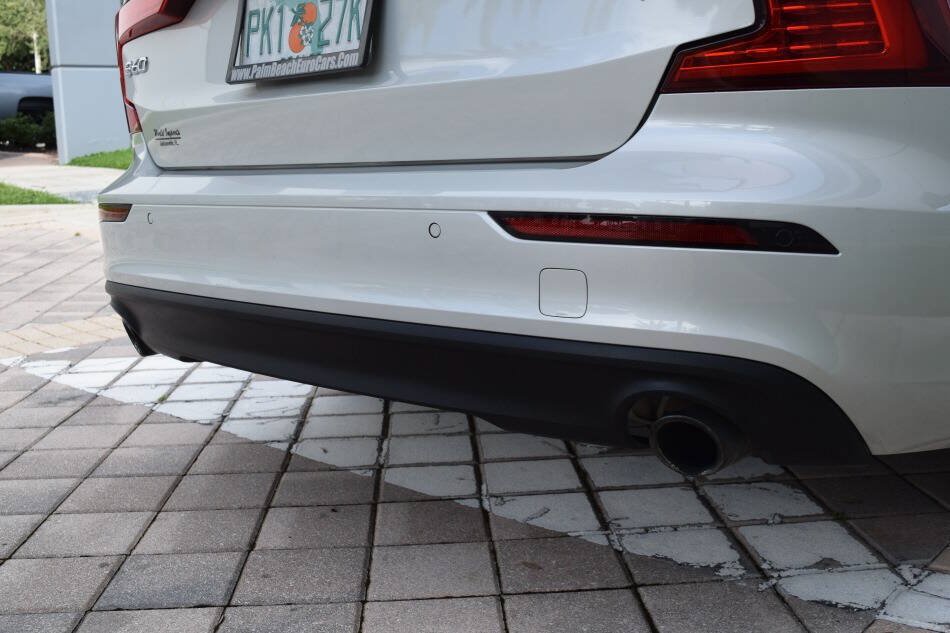 Used 2019 Volvo S60 T5 Momentum w/ Multimedia Package FWD image 22