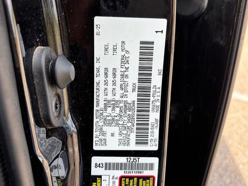 Used 2025 Toyota Tundra Limited w/ TRD Off-Road Package AWD/4WD image 29