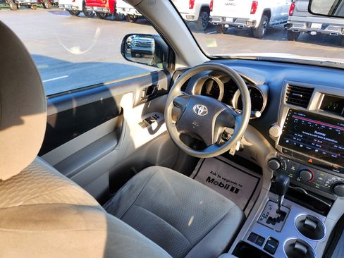 Used 2010 Toyota Highlander 2WD image 15