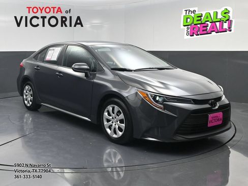 Used 2024 Toyota Corolla LE FWD image 1