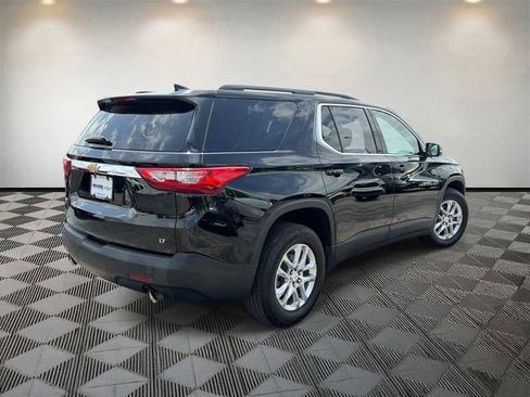 Used 2021 Chevrolet Traverse LT FWD image 5