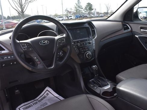 Used 2018 Hyundai Santa Fe Limited image 21
