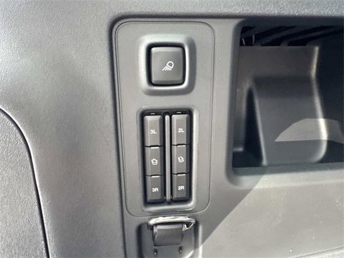 New 2025 Ford Expedition Platinum w/ Stealth Performance Package image 15