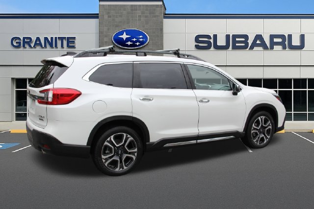 Used 2023 Subaru Ascent Touring AWD/4WD image 10