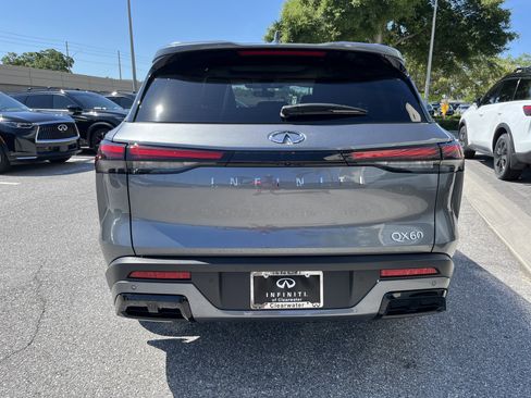 Certified 2023 INFINITI QX60 Luxe FWD image 8